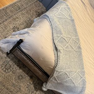 Aerie cable knit throw NWOT